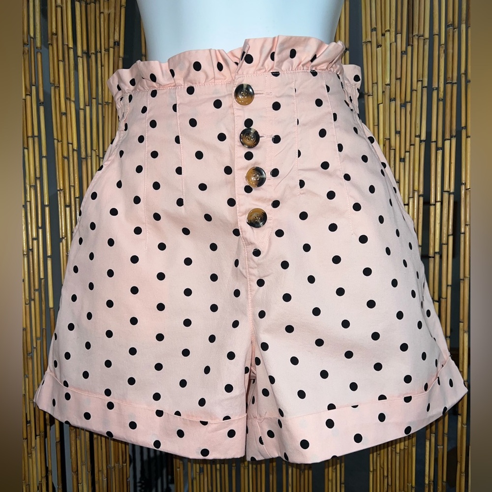 Who What Wear high waisted 50s inspired polka dot shorts